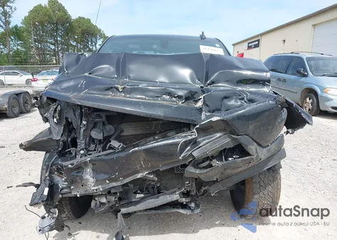 2021 Chevrolet Silverado 1500 4Wd Short Bed Rst из США, поврежденный, VIN 3GCUYEET3MG257648